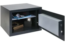 Chubbsafes Alpha Plus 30K Homesafe -Safe Deposit Shop alphaplus3 kl 005