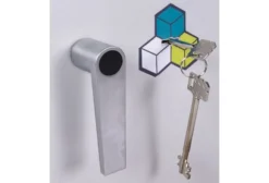 Burton Eurovault Aver Grade 1 Size 2K Security And Fireproof Safe -Safe Deposit Shop aver g1 key close up 1