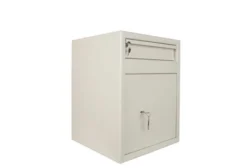 De Raat Protector MP2 Deposit Safe -Safe Deposit Shop mp2 met sleutelslot zijaanzicht dicht