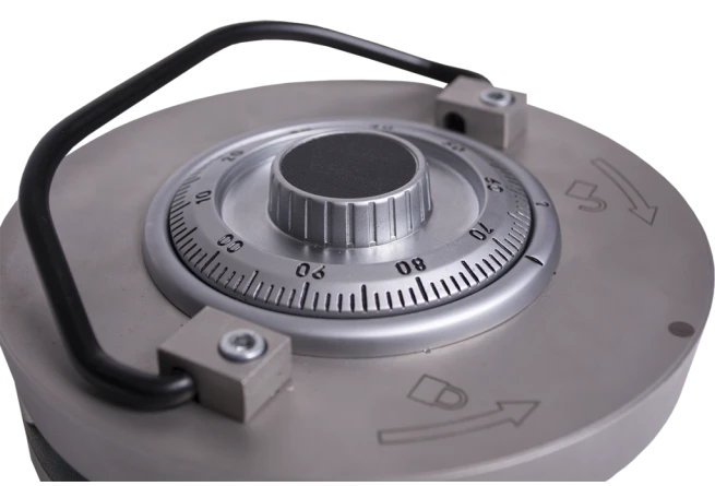 Burton Oculto Round Door Underfloor Safe - Combination Lock 4 Burton Oculto Round Door Underfloor Safe - Combination Lock - Image 4